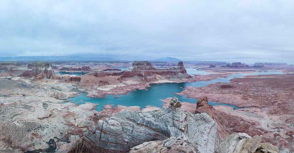 Alstrom Point at blue hour, one of the best stops between Zion and horseshoe bend