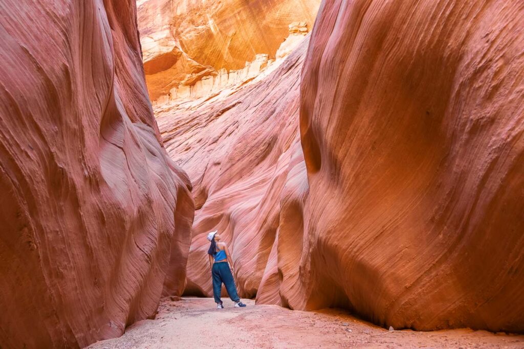the free section of lower antelope canyon requires kayaking lake Powell in page az