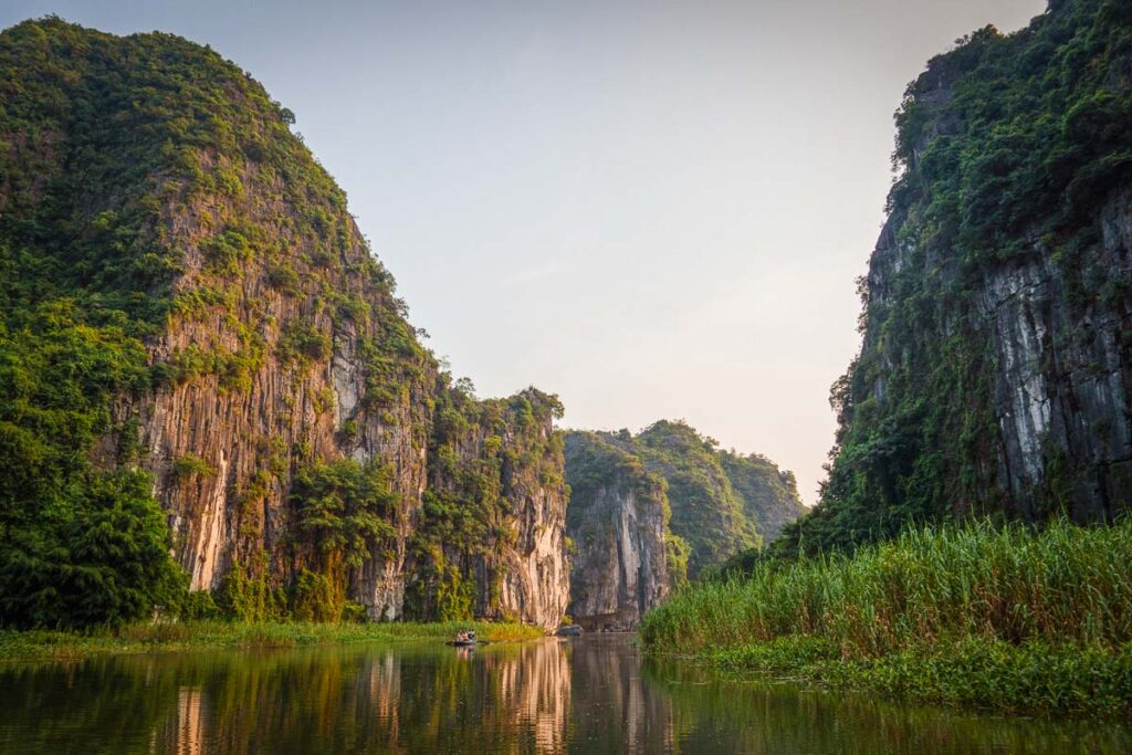 the beautiful landscapes of tam coc