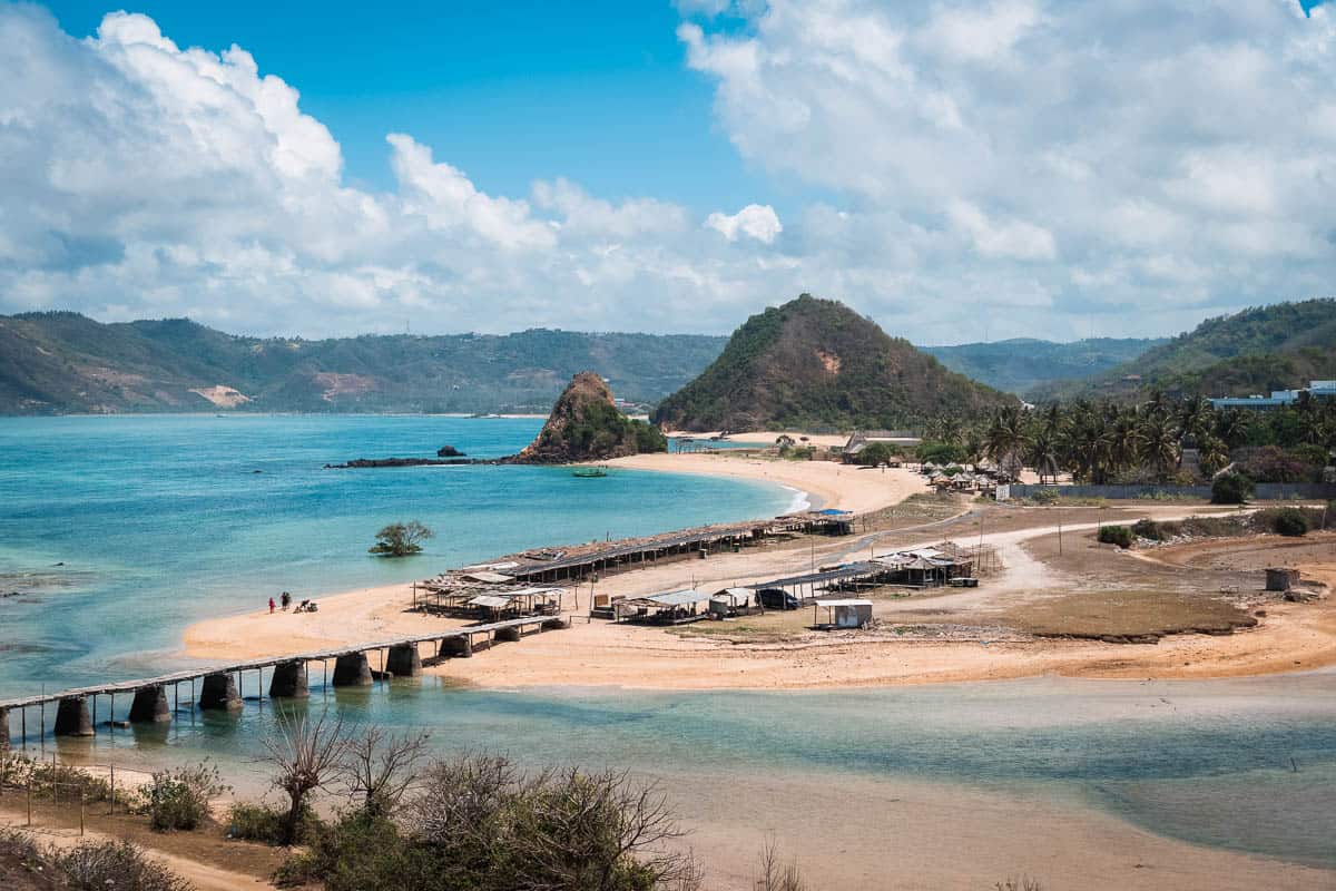 17 Best Kuta Lombok Beaches: A Guide to Amazing Beaches in South Lombok ...