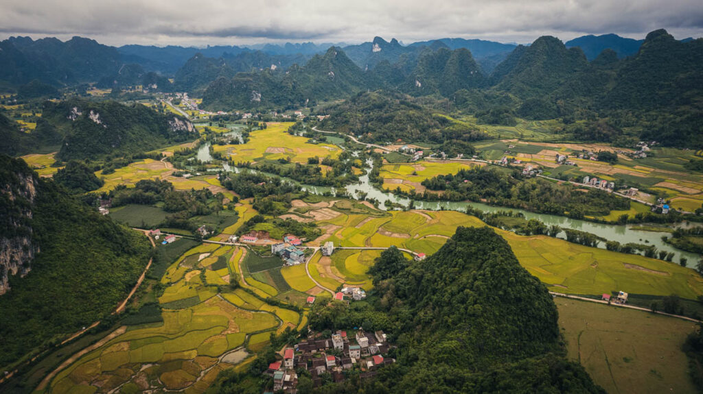 cao bang vietnam mountain range