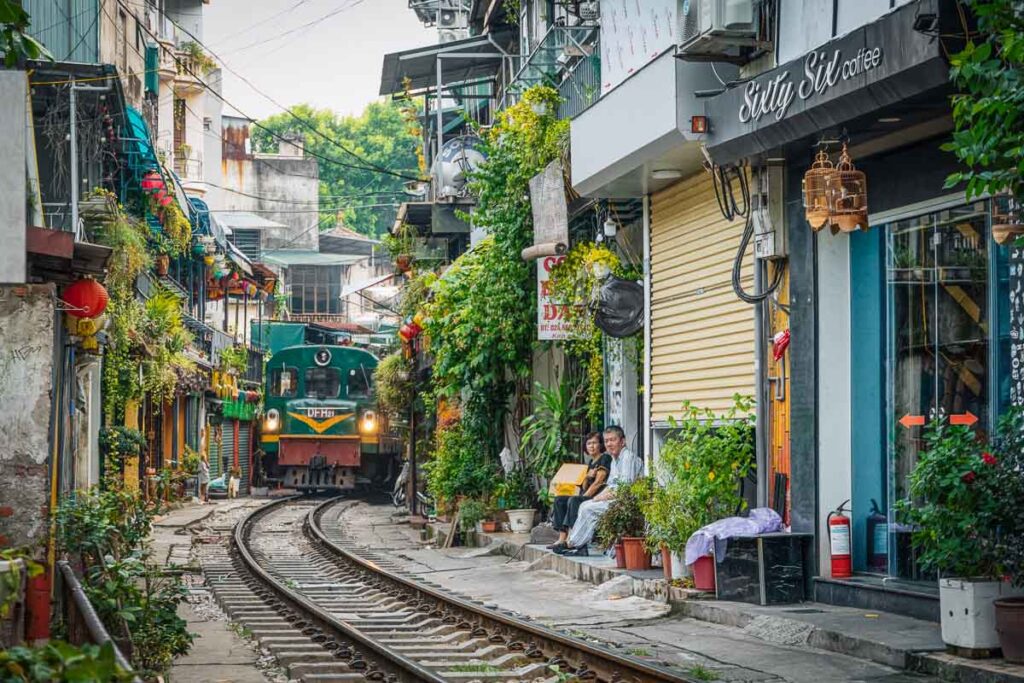the last train passing through hanoi train street