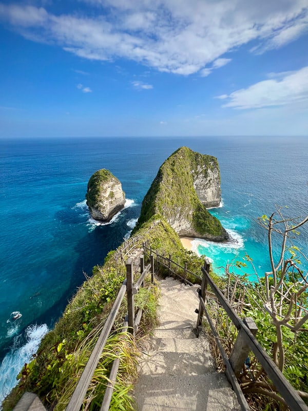 T-Rex Beach has challenging hiking trails that lead through lush jungle terrain to waterfalls and secluded beaches.
