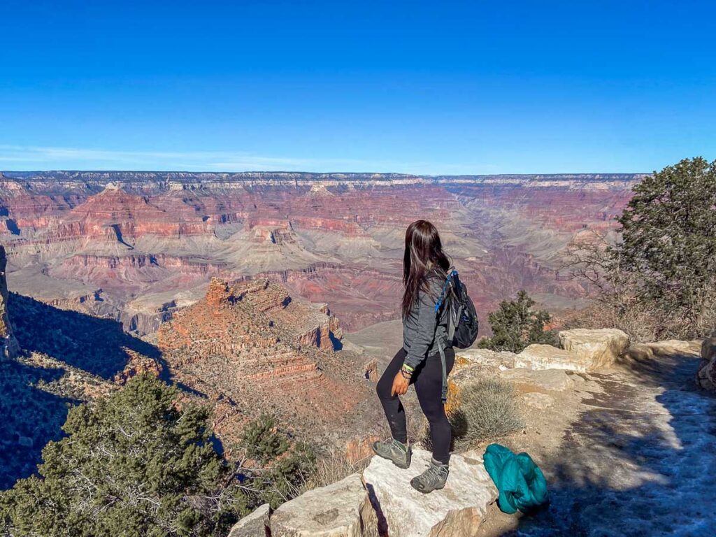nomadicated hiking in the grand canyon