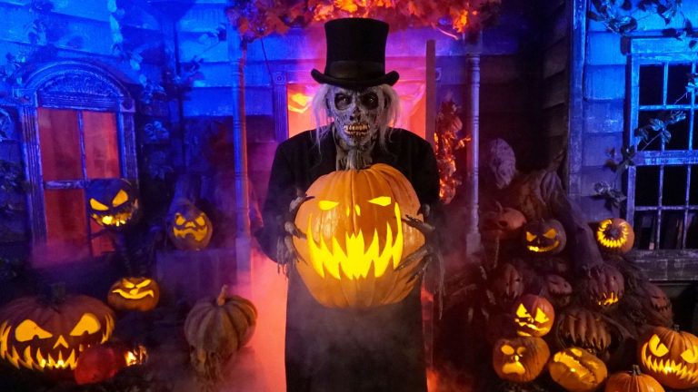 Netherworld Haunted House - The Collector in Pumpkin Patch