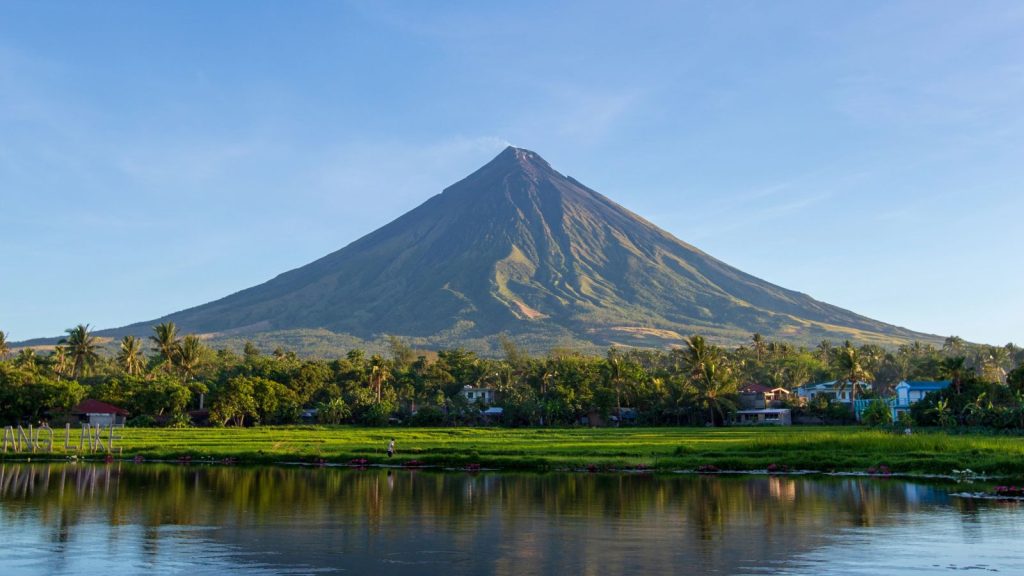 Mount Mayon landscape, Albay